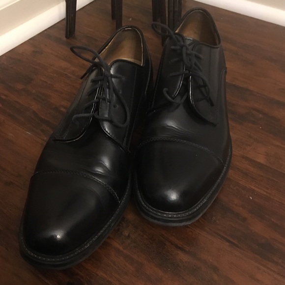 Jos.A.Banks Men’s Dress Shoes Black Size 11 - Picture 1 of 4